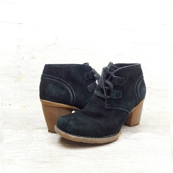 New! Clarks Artisian Carleta Lyon Womens 10 Black Suede Booties - Picture 4 of 11